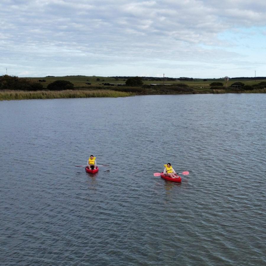 Coorong Island Retreat - Farm Stay At Pet Friendly Property Meningie Eksteriør bilde