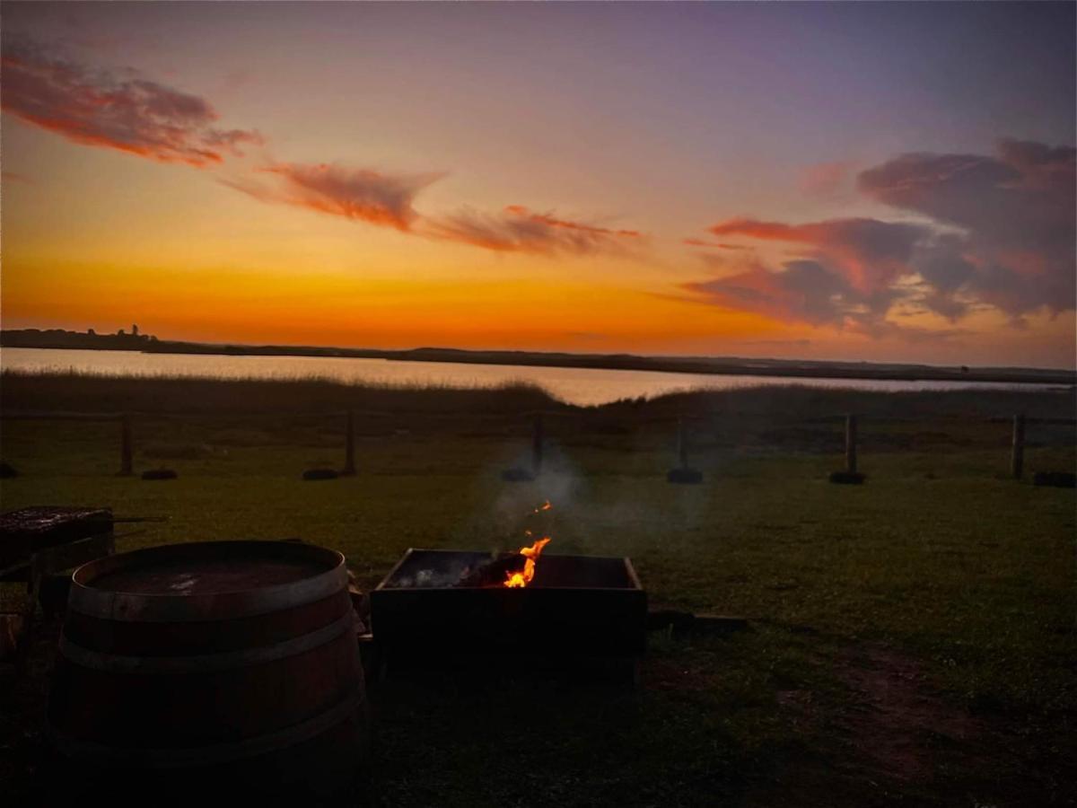 Coorong Island Retreat - Farm Stay At Pet Friendly Property Meningie Eksteriør bilde