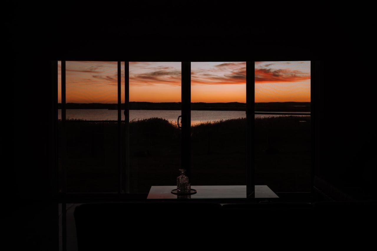 Coorong Island Retreat - Farm Stay At Pet Friendly Property Meningie Eksteriør bilde